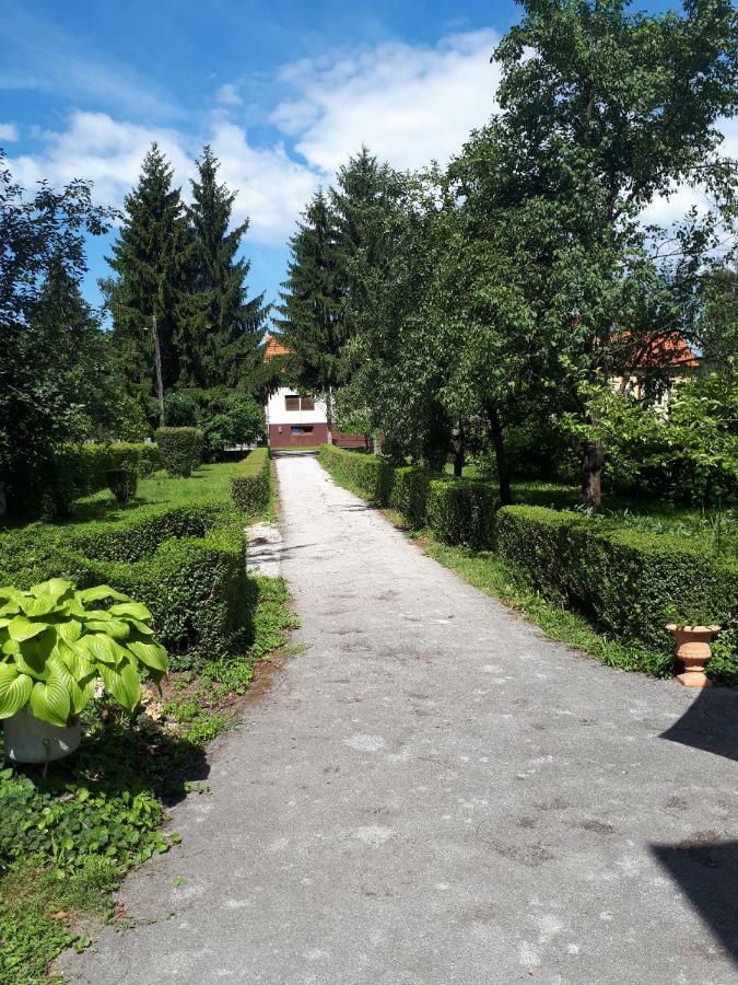 Apartment Dubovac Karlovac Eksteriør billede